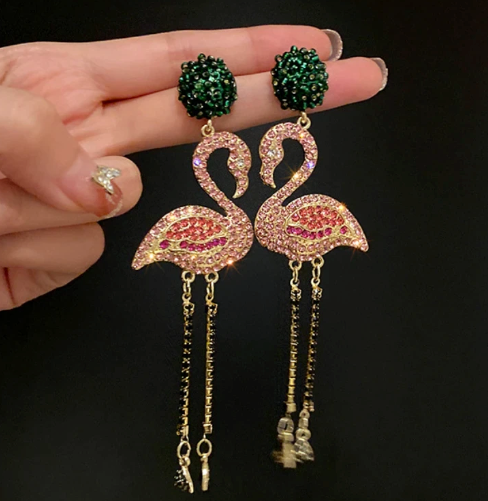 boucle d oreilles flamant rose pendante qualite