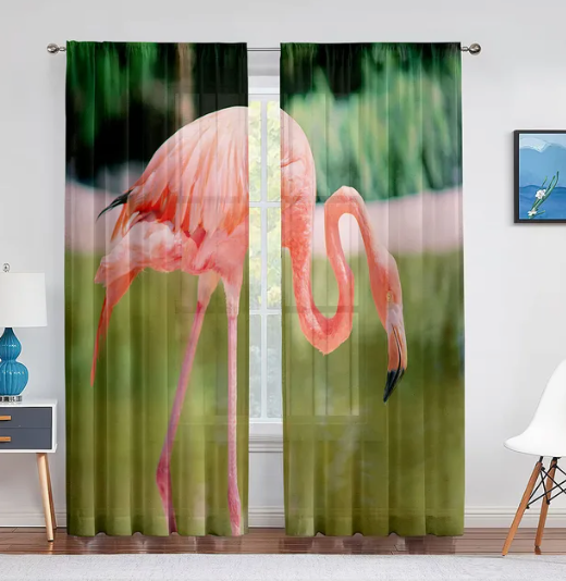 rideaux flamant rose avec des fleurs