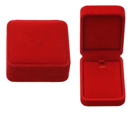 boite cadeau pour offrir un collier ou des boucles d'oreilles