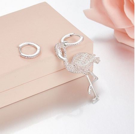 boucle d'oreille original asymetrique flamant rose argent