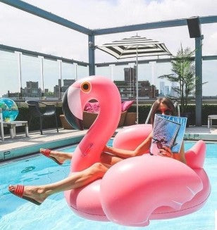 bouee flamant rose geante xxl
