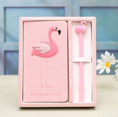 coffret cahier et stylo flamant rose