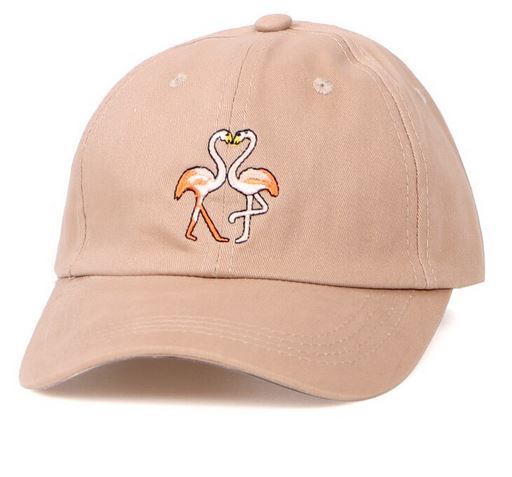 casquette rose avec flamant rose