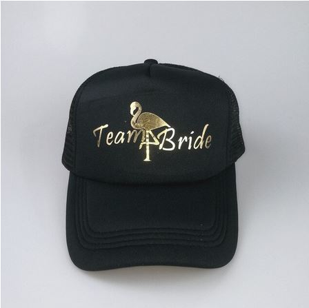 casquette noir flamant rose or