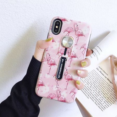 coque iphone avec flamant rose et bague