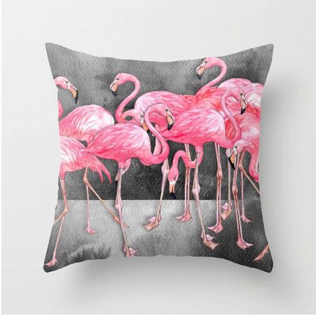 coussin gris avec groupe de flamant rose