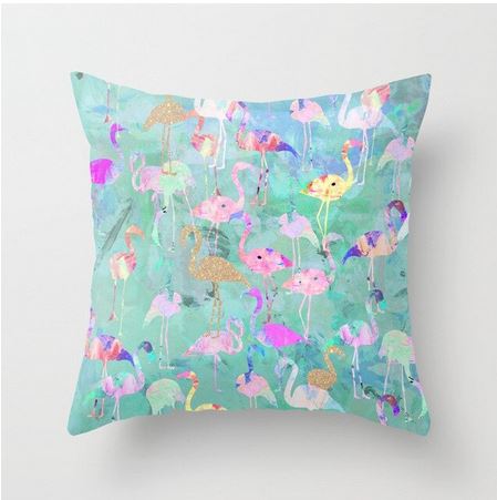 taie de coussin tres colore avec flamant rose