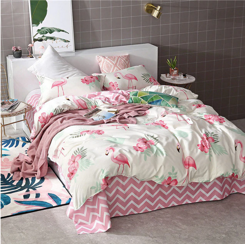 housse de couette blanche avec flamant rose