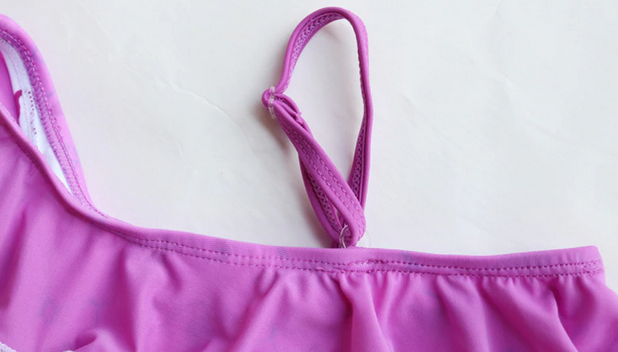bretelle maillot de bain réglable comme un soutien gorge