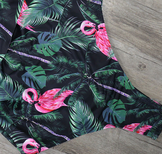 bas du maillot flamant rose echancré