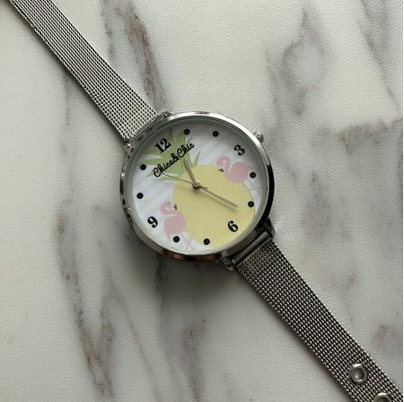montre tendance argent avec flamant rose et ananas