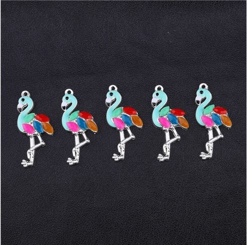 pendentif flamant rose plaque argent et couleurs