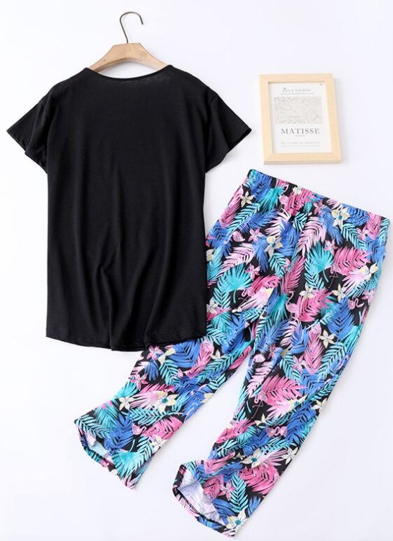 flamant rose imprime sur le pyjama