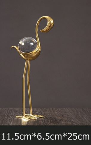 statue flamant rose boule de cristal