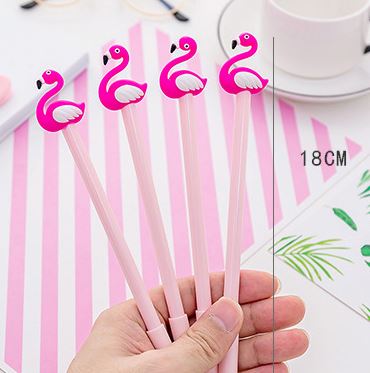 stylo avec petit flamant rose