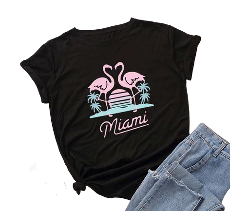 t-shirt noir flamant rose pour femme à la mode été plage