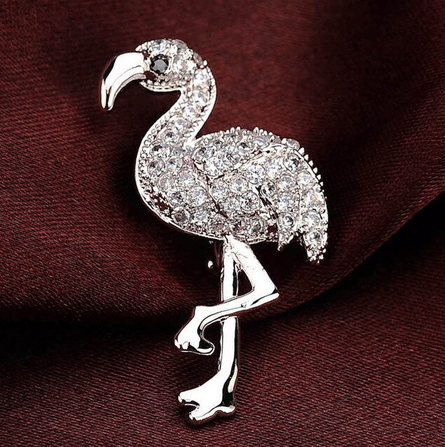broche en forme de flamant rose