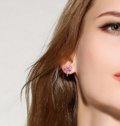 belle paire de boucles d'oreille flamant rose faux diamant rose