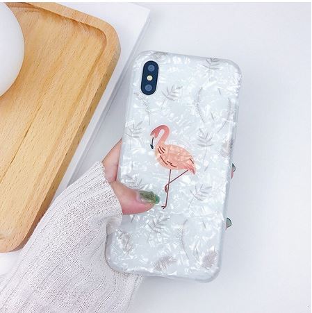 coque blanche brillante apple iphone flamant rose