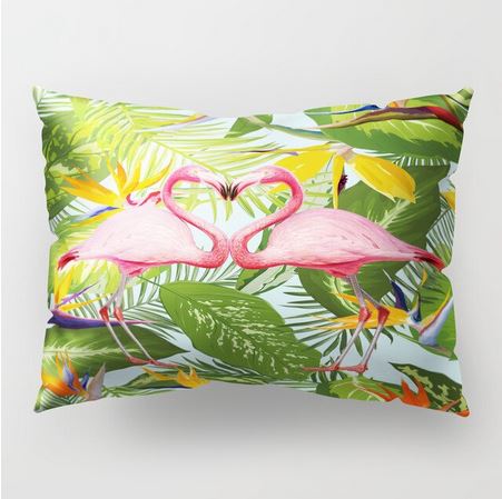 decoration tropical avec flamant rose en coussin