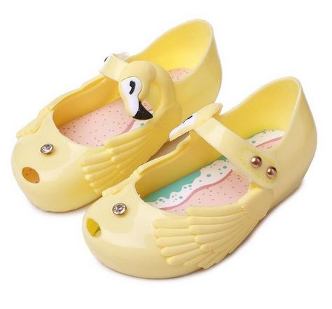 sandales pour enfant pour la plage avec flamant rose